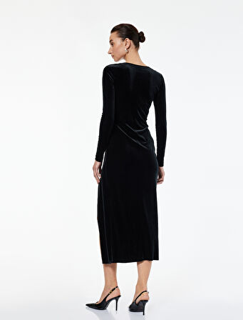 Uzun Kollu V Yaka Yırtmaç Detaylı Slim Fit Midi Elbise