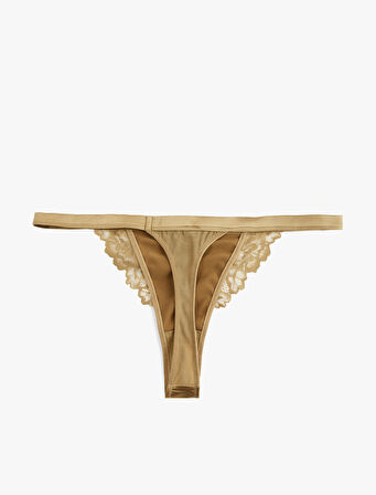 Dantel Detaylı String Külot