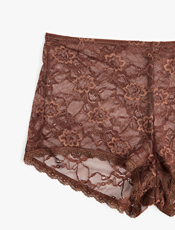 Dantel Detaylı Rahat Kalıp Kısa Şort