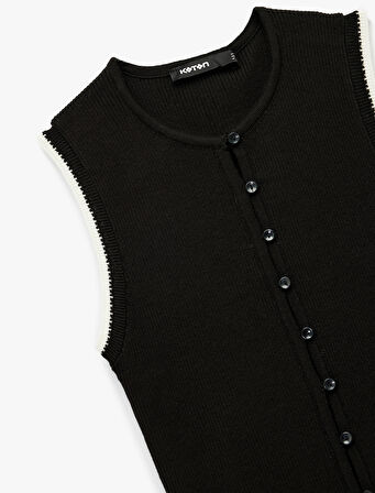 Renk Kontrast Detaylı Düğmeli Bisiklet Yaka Triko Yelek