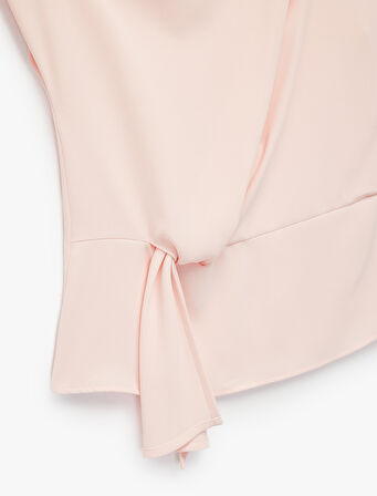 Krep Kumaş Kap Kollu Dik Yaka Düğüm Detaylı Bluz