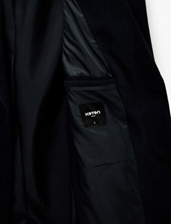 Düğmeli Cepli Kruvaze Yaka Kaşe Kaban