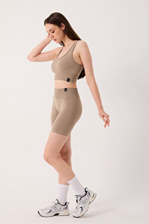 Essential Spor Şort Yüksek Bel Esnek Şekillendirici ve Toparlayıcı Seamless Tayt Kısa Şort