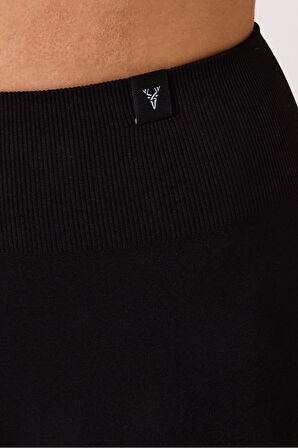 Sally Yüksek Bel Esnek ve Toparlayıcı Seamless Spor Şort