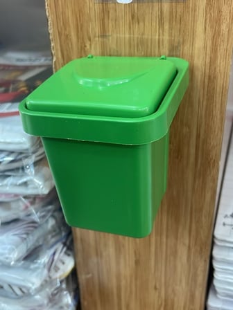 Mucit Home İçi Çelik Dışı Plastik Çöp Kovası Görünümlü Mini Kapaklı Küllük Yeşil Siyah