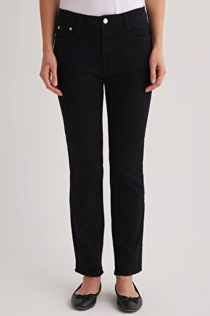 Julia 96 NORMAL BEL SİYAH CROP FLARE JEANS KADIN