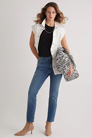 Julia 116 NORMAL BEL MAVİ CROP FLARE JEANS KADIN