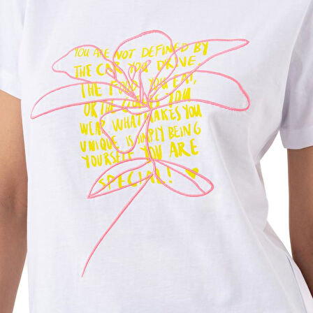 Special Regular Beyaz T-Shirt