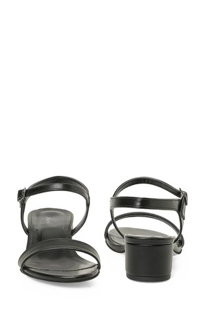 Polaris 327107.Z Kadın Sandalet 102251566