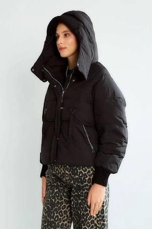 Robin Kapüşonlu Cep Detaylı Şişme Oversize Kadın Mont Siyah D99749