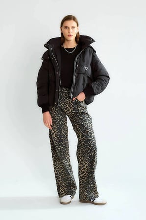 Robin Kapüşonlu Cep Detaylı Şişme Oversize Kadın Mont Siyah D99749