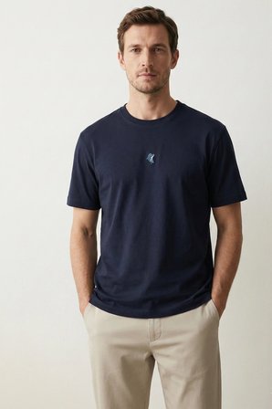 elemge %100 Pamuk Compact Penye Süprem Yunus Nakışlı Trend Fit Erkek Tok Kumaş T-Shirt Rahat Kesim Lacivert
