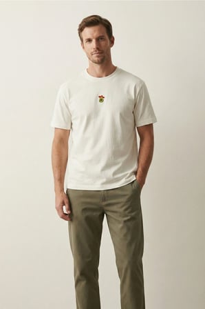elemge %100 Pamuk Compact Penye Süprem Ekru Avakado Nakışlı Trend Fit Erkek Tok Kumaş T-Shirt Rahat Kesim