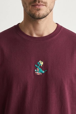 elemge %100 Pamuk Compact Penye Süprem Bordo Timsah Nakışlı Trend Fit Erkek Tok Kumaş T-Shirt Rahat Kesim