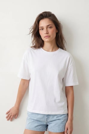 elemge %100 Pamuk Süprem Kadın Boxy Fit Beyaz T-Shirt Bol Kesim Düşük Omuzlu Bisiklet Yaka Tişört
