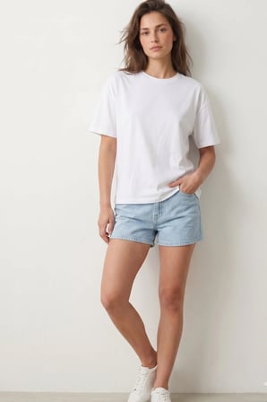 elemge %100 Pamuk Süprem Kadın Boxy Fit Beyaz T-Shirt Bol Kesim Düşük Omuzlu Bisiklet Yaka Tişört