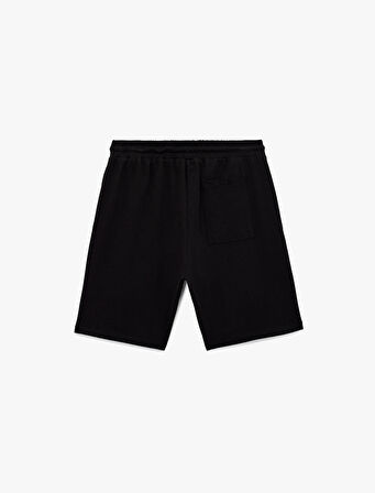 Beli Bağcıklı Cep Detaylı Pamuklu Straight Fit Spor Şort