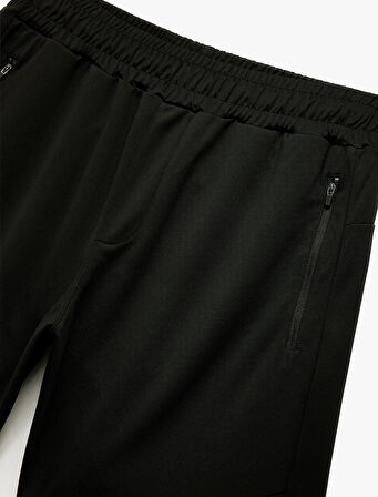 Cepli Detaylı Straight Fit Beli Lastikli Spor Şort