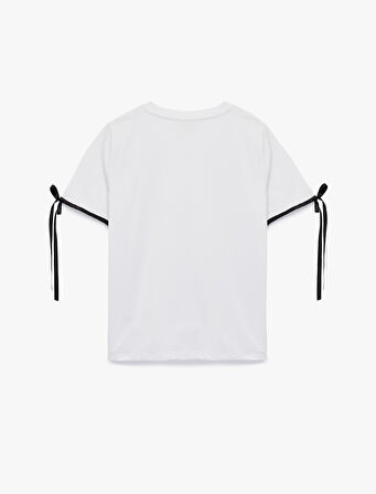 Pamuklu Bağlama Detaylı Fiyonklu Kısa Kollu Bisiklet Yaka Tişört