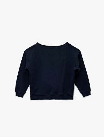 Nakışlı Şardonlu Kanguru Cepli Kayık Yaka Oversize Sweatshirt
