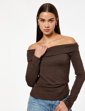 Slim Fit Uzun Kollu Omzu Açık Tişört