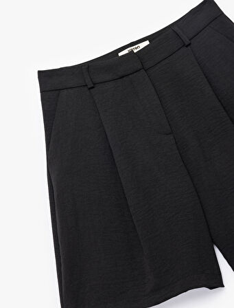 Aerobin Kumaş Rahat Kesim Cepli Pile Detaylı Şort