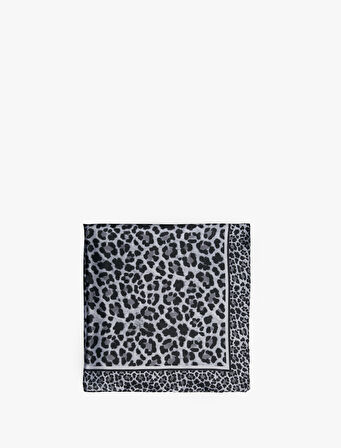 Leopar Desenli Kare Saten Şal