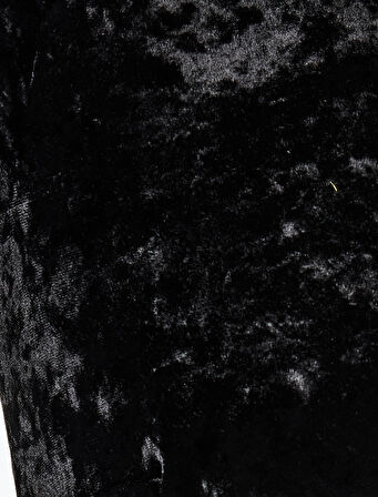 V Yaka Uzun Kollu Metal Aksesuarlı Slim Fit Kadife Elbise