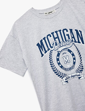 Kısa Kollu Kolej Baskılı Bisiklet Yaka Oversize Tişört