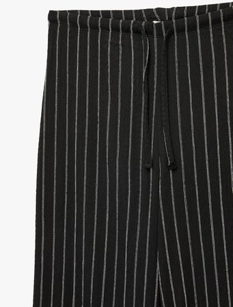 Rahat Kalıp Beli Bağcıklı Çizgili Bürümcük Kumaş Geniş Paça Pantolon