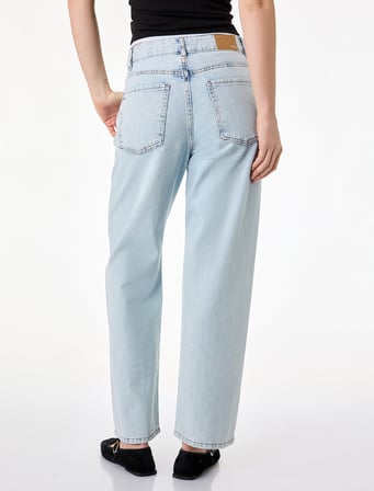 Normal Bel Düz Paça Düğmeli Cepli Taşlı Denim Pantolon - Straight Jeans