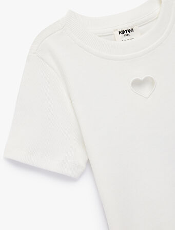 Pamuklu Kısa Kollu Kalp Pencere Detaylı Crop Tişört