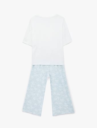 Desenli Kısa Kollu Bol Kesim Viskon Pijama Takımı