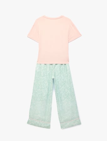 V Yaka Kısa Kollu Çiçek Desenli Pijama Seti