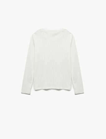 Dantel Yaka Detaylı Uzun Kollu V Yaka Tişört