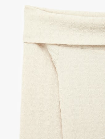Slim Fit Bürümcük Kumaş Uzun Kollu Omzu Açık Tişört
