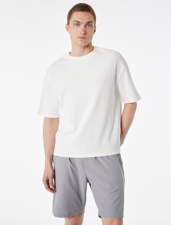 Regular Fit Pamuklu Cepli Bermuda Beli Bağcıklı Şort