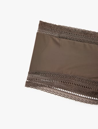 Dantel Detaylı Yüksek Bel Hipster Külot
