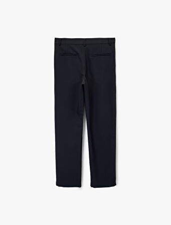 Rahat Kalıp Cepli Pileli Kumaş Pantolon