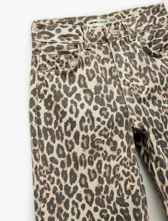 Pamuklu Rahat Kalıp Leopar Desenli Balon Form Denim Pantolon