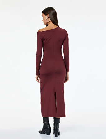 Asimetrik Yaka Uzun Kollu Drapeli Midi Elbise