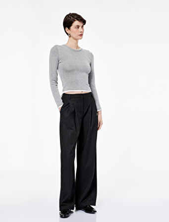 Regular Fit Kontrast Detaylı Uzun Kollu Bisiklet Yaka Tişört