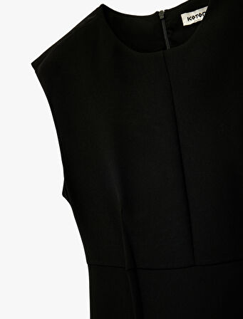 Kolsuz Bisiklet Yaka Dikiş Detaylı Midi Elbise