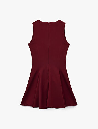 Bağcıklı Fiyonklu Yaka Kolsuz A Kesim Mini Elbise