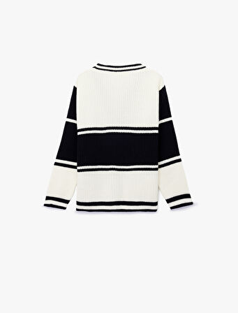 Uzun Kollu Düğmeli V Yaka Triko Hırka