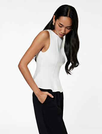 Dar Kalıp Bisiklet Yaka Kolsuz Peplum Bluz