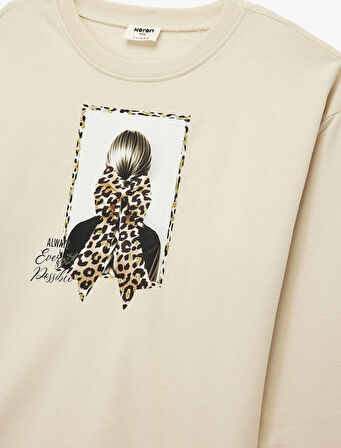 Şardonlu Uzun Kollu Bisiklet Yaka Pamuklu Baskılı Sweatshirt