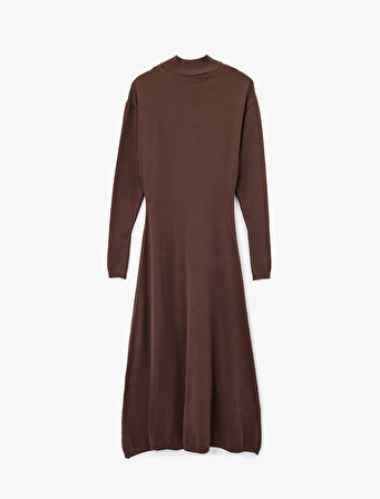 Uzun Kollu Hafif Dik Yaka Uzun Triko Elbise