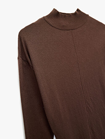 Uzun Kollu Hafif Dik Yaka Uzun Triko Elbise