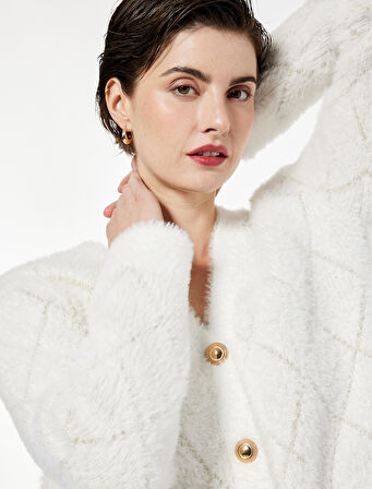 Düğmeli V Yaka Uzun Kollu Parıltılı Baklava Desenli Triko Peluş Hırka